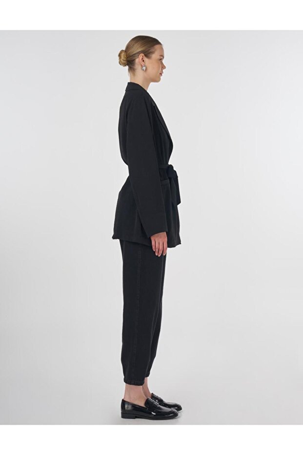 سترة بحزام أسود - 6