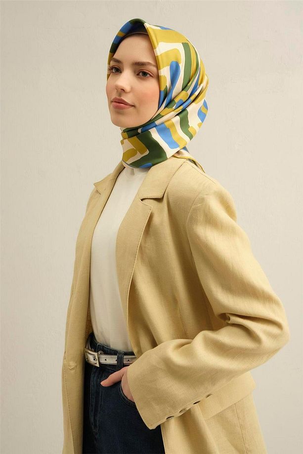Desenli Saf Ipek Twill Eşarp 9303- 01 - 2