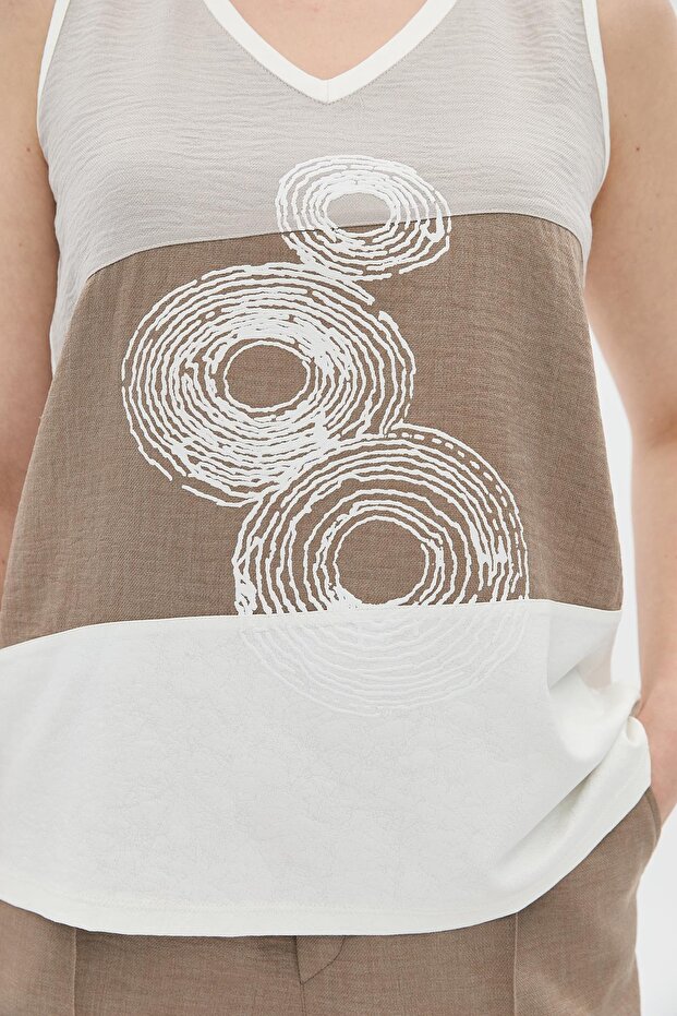 قطعة واحدة مطبوعة على شكل حرف V - 3