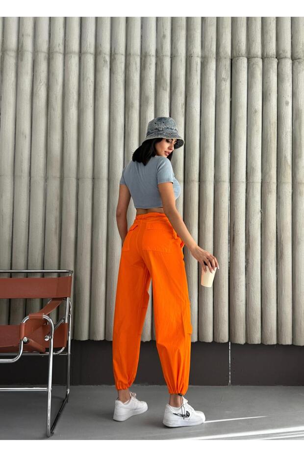 Parachute Pants with Knee Pleats - 8