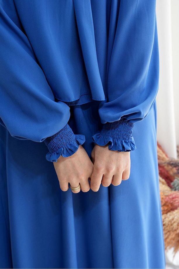 Model Meryem Medine Ipeği Çiçek Kol Detaylı Tesettür Elbise (ŞALSIZ) - Mavi - Meryem01013 - 9