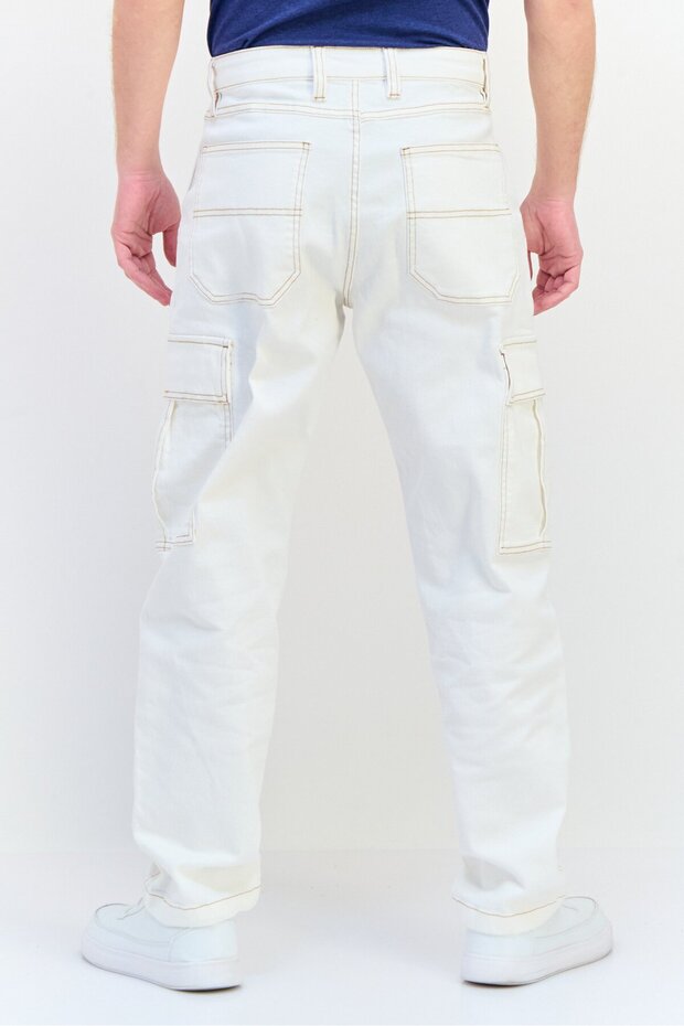 بنطلون جينز رجالي بقصّة عادية وقابل للتمدد، أبيض - 3