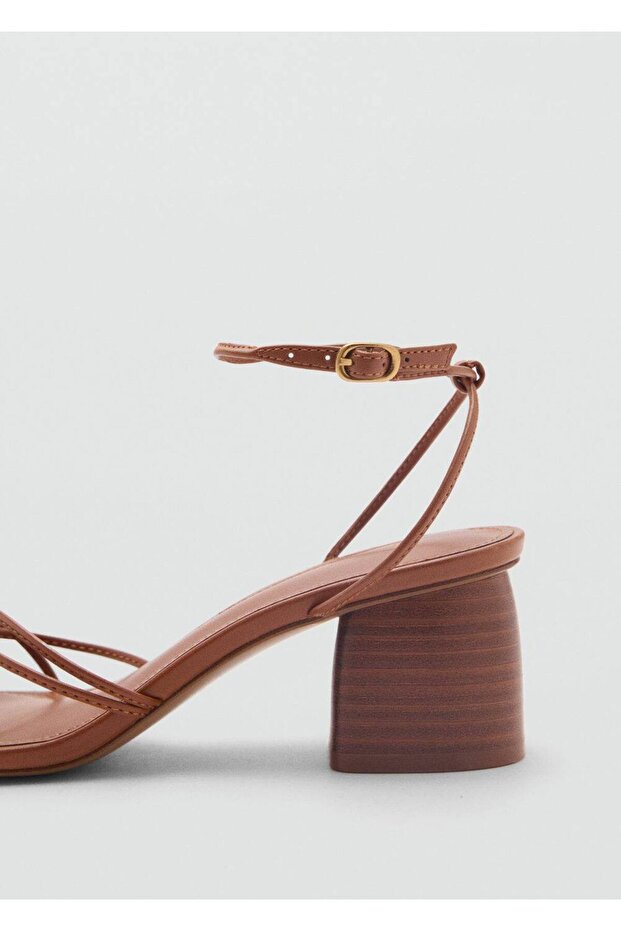 Çapraz kayışlı topuklu sandalet - 5