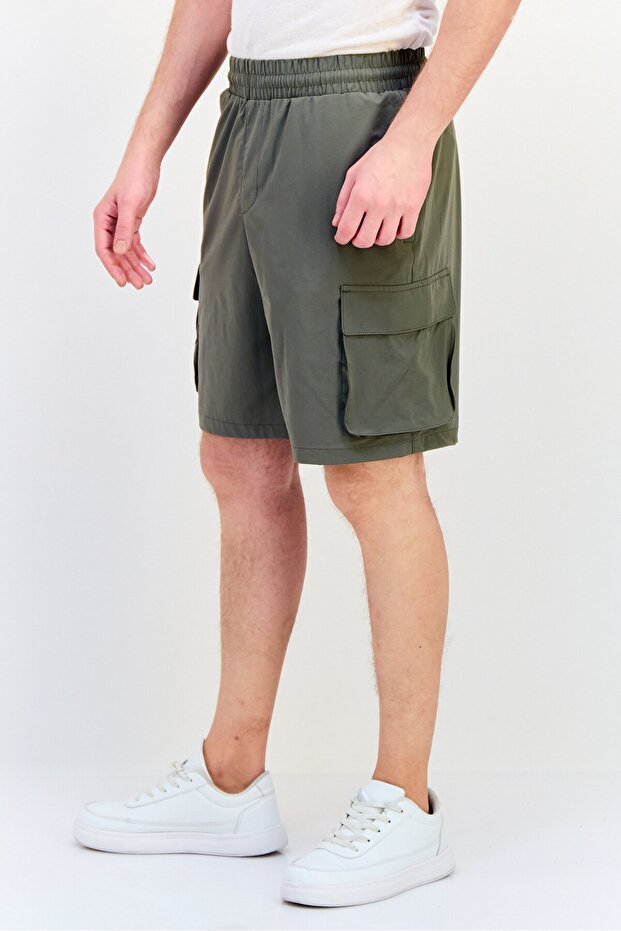 شورت كارجو سادة برباط للرجال، زيتوني غامق - 2