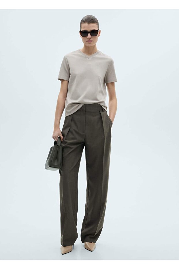 V yakalı pamuklu tişört - 2