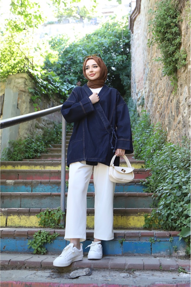 سترة الدنيم مربوطة على الجانب - 1