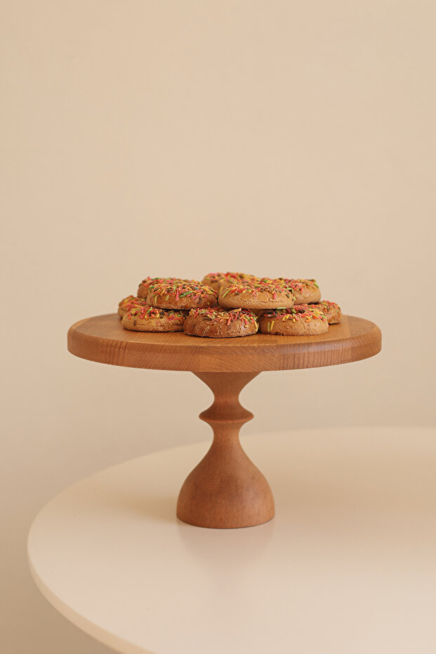 JustWood Mummy 25 Cm Round Cake Presentation Serving Plate with Wooden Legs