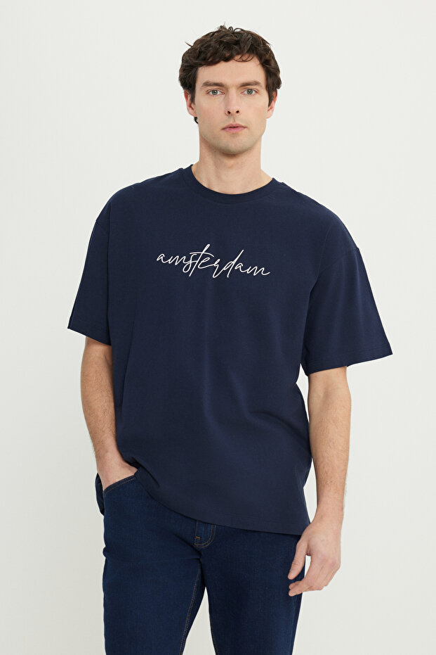 Erkek Lacivert-Beyaz Oversize %100 Pamuk Geniş Kesim Baskılı Bisiklet Yaka Tişört - 1