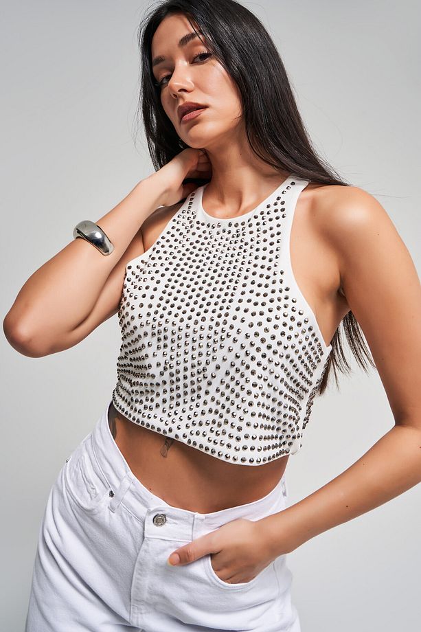 Kadın Ekru Renk Halter Yaka Parlak Yapıştırma Taşlı Tasarım Crop Top - 5