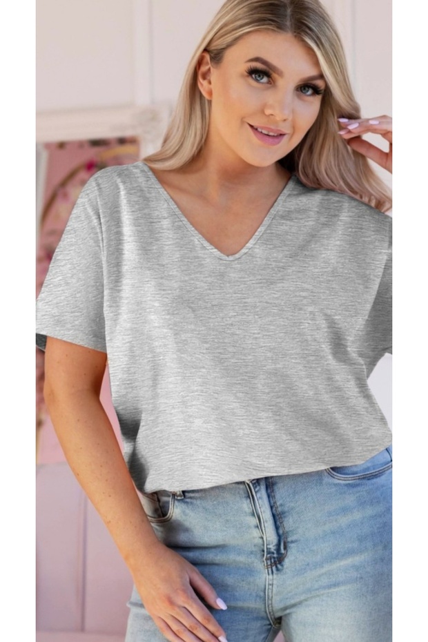 بلوزة مميزة من نسيج القطن مقاس كبير باللون الرمادي ورقبة على شكل حرف V - 2