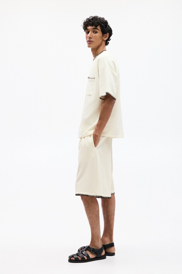 Kontrast dikişli t-shirt - 4