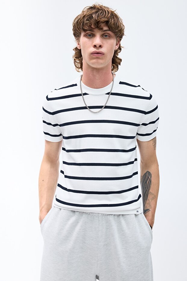 Kısa kollu triko t-shirt - 1