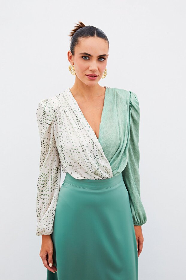 بلوزة مزدوجة الصدر بنقشة مزدوجة - أخضر تشاغلا - 1