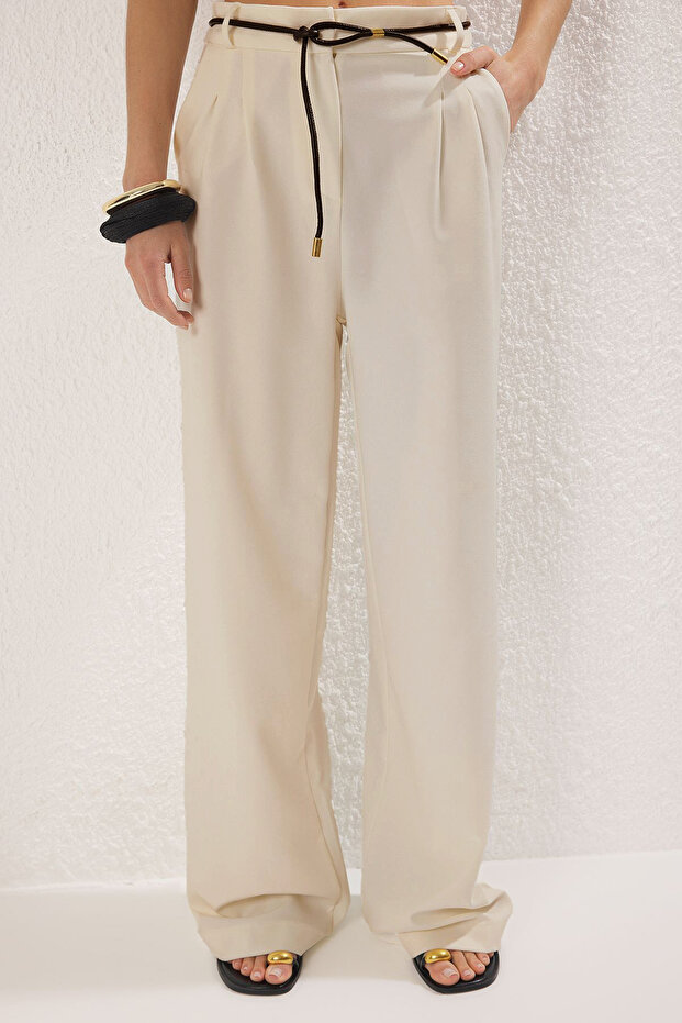 Beyaz Wide Leg/Geniş Paça Kemerli Pantolon TWOSS25PL00114 - 2