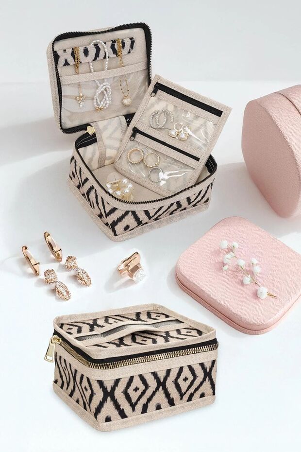 Cosmetic Makeup Accessories Jewelry Organizer Organizer