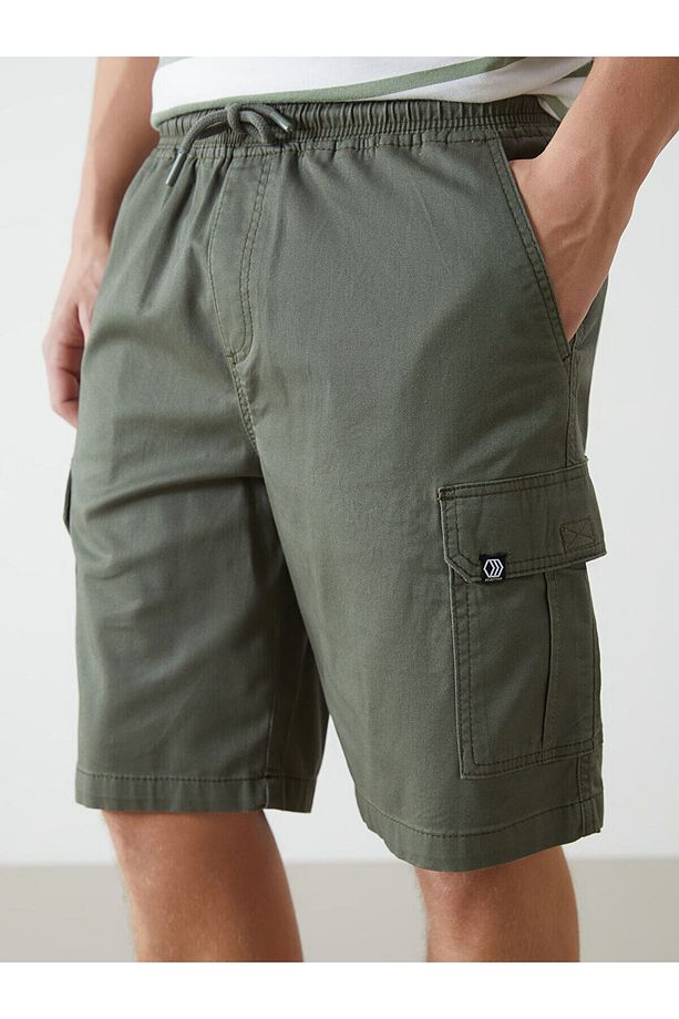 Standart Kalıp Gabardin Erkek Kargo Şort - 3
