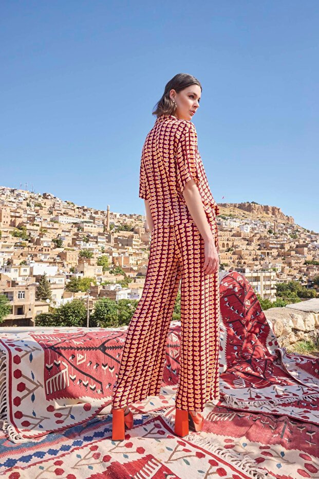 مجموعة ملابس علوية من الساتان منقوشة عرقية - 4