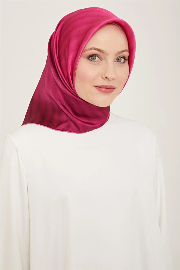 Sura Silk Scarf 9150D (S)