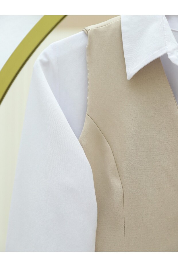 سترة مبطنة بأزرار - 3