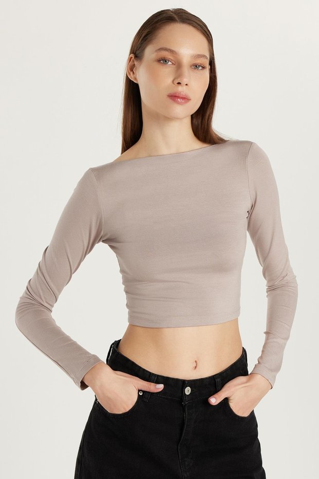 Women's Slim Fit Slim Fit Crew Neck Back Detailed Mink Blouse