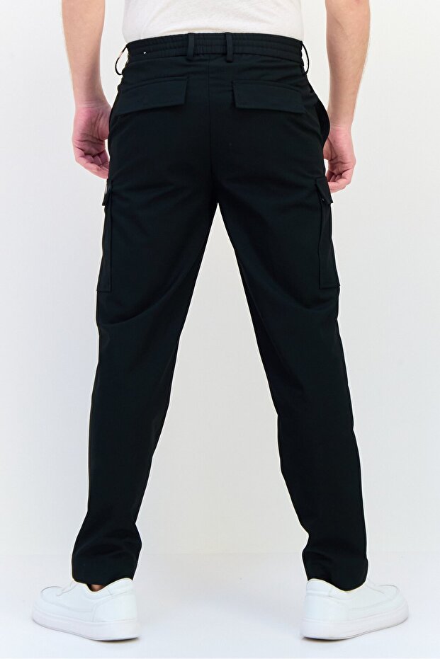 بنطال كارجو سادة بقصّة عادية للرجال، أسود - 3