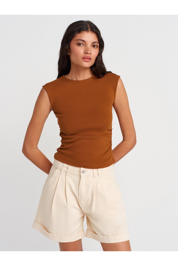 21054 Shirred Basic T-Shirt-Red Tile