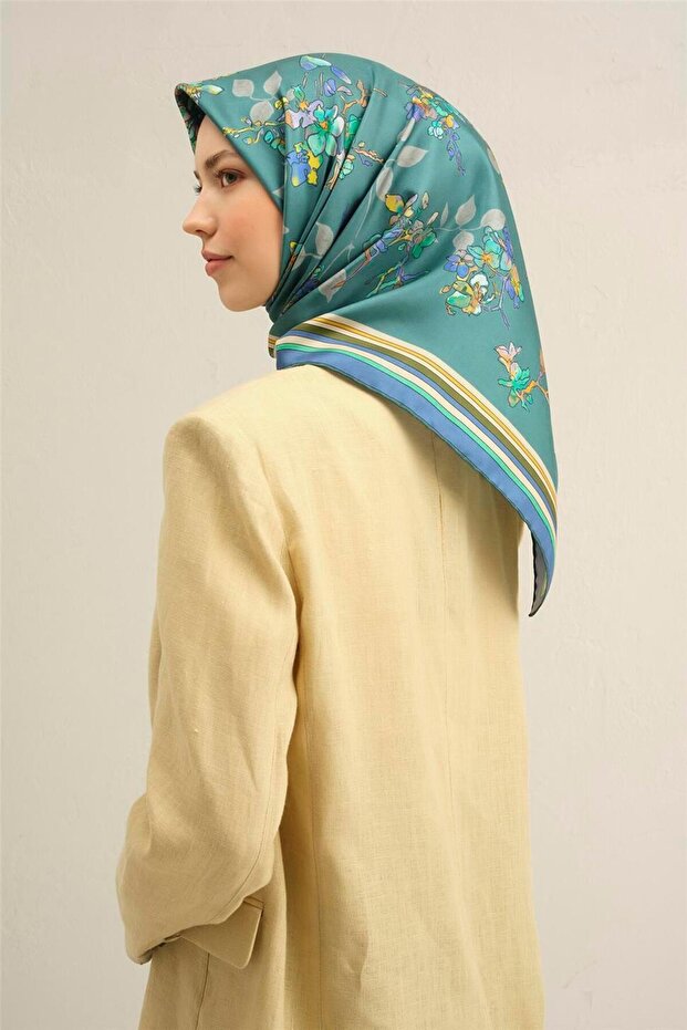 Desenli Saf Ipek Twill Eşarp 9316- 32 - 1