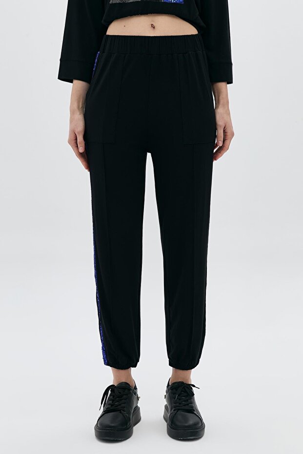 بنطال مخطط بالترتر الجانبي - 2