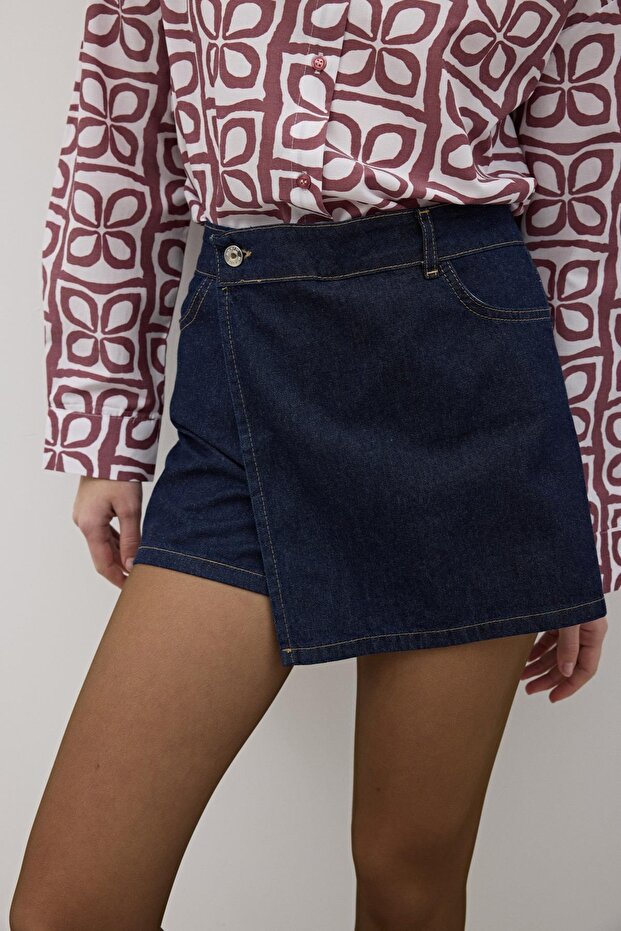 Önü Düğmeli Fermuarlı Kot Şort RİNS YIKAMA - 2