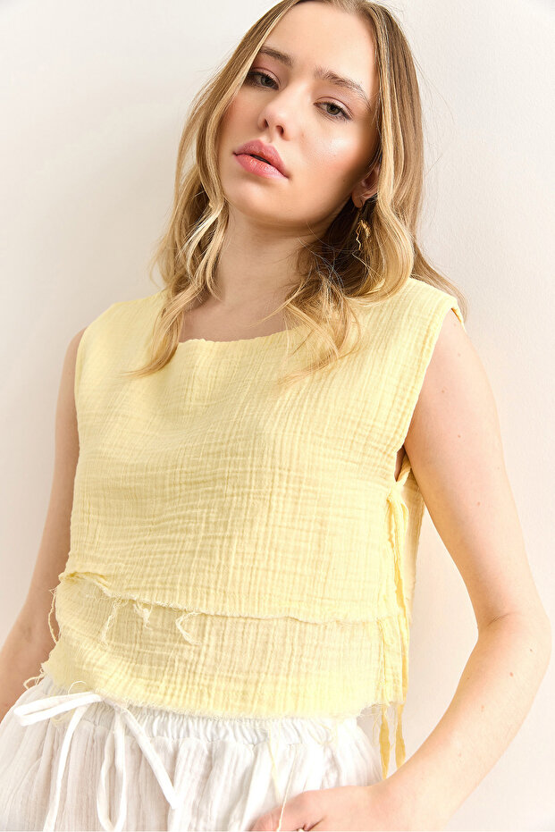 Women's Yellow Double Layer Dirty Stitching Lace Detailed Muslin Blouse Blz-19002924