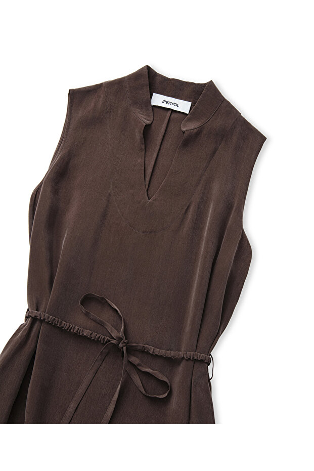 Kuşaklı cupro elbise - 4