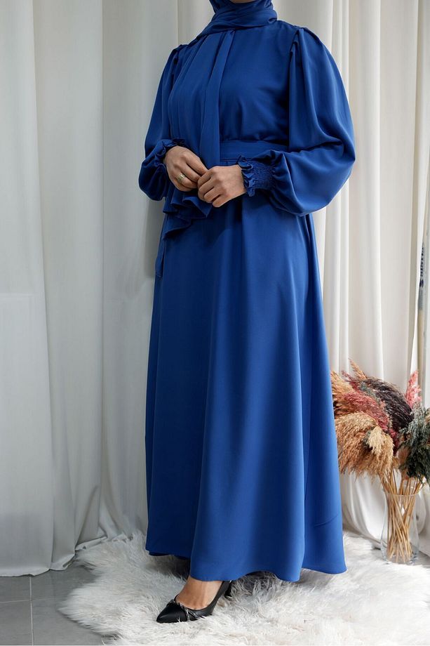 Model Meryem Medine İpeği Çiçek Kol Detaylı Tesettür Elbise (Şal Dahil) - Mavi - MERYEM01013Ş - 5