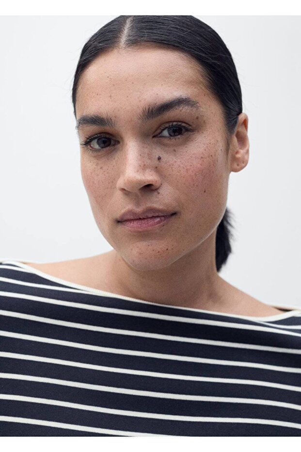 Çizgili kayık yaka tişört - 5