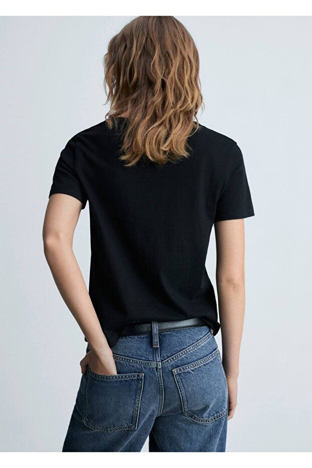 V yakalı pamuklu tişört - 4