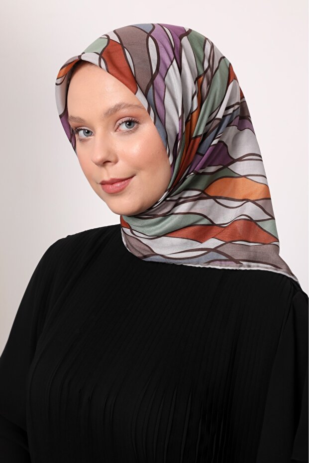 وشاح قطني خفيف الوزن بنمط حلزوني هندسي