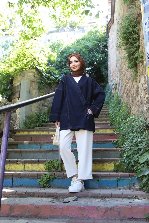 سترة الدنيم مربوطة على الجانب - 2