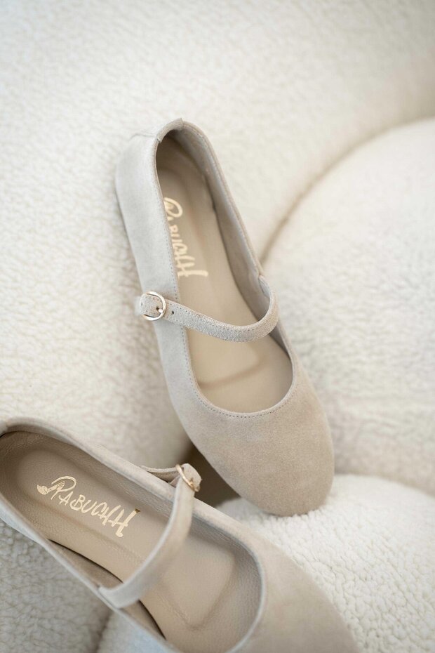 Desni Banded Genuine Leather Suede Ballerinas Beige