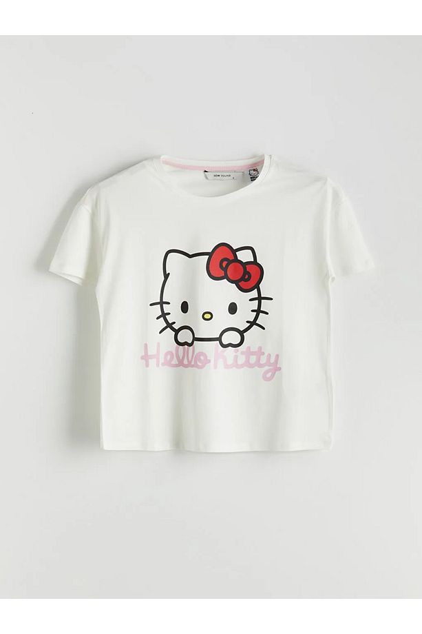 LCW Young Ekru Hello Kitty Baskılı Kadın Şortlu Pijama Takımı - 2