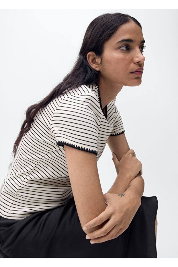 Kontrast süslemeli pamuklu tişört - 5