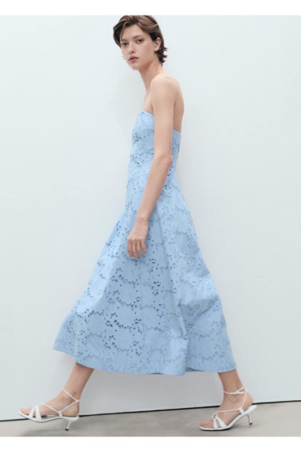 İngiliz işlemeli straplez elbise - 6