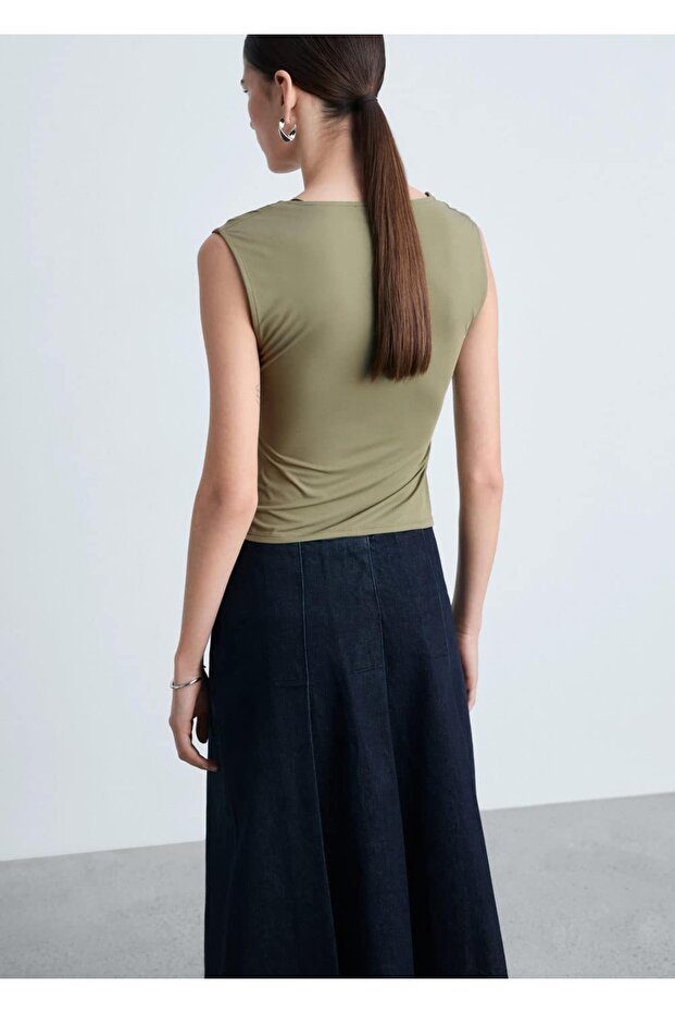 Kare yaka askılı bluz - 4