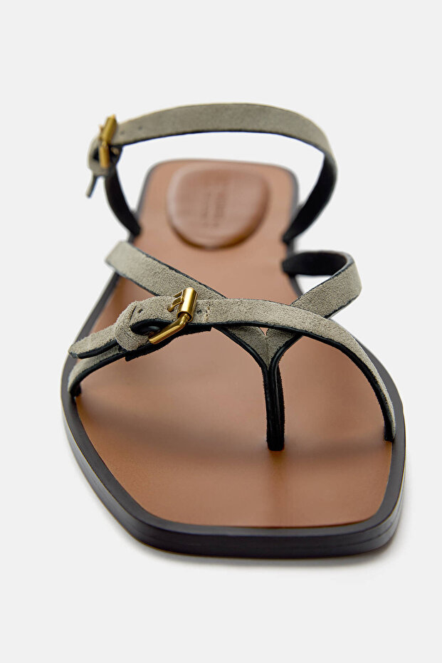 Strappt flat sandals - 2