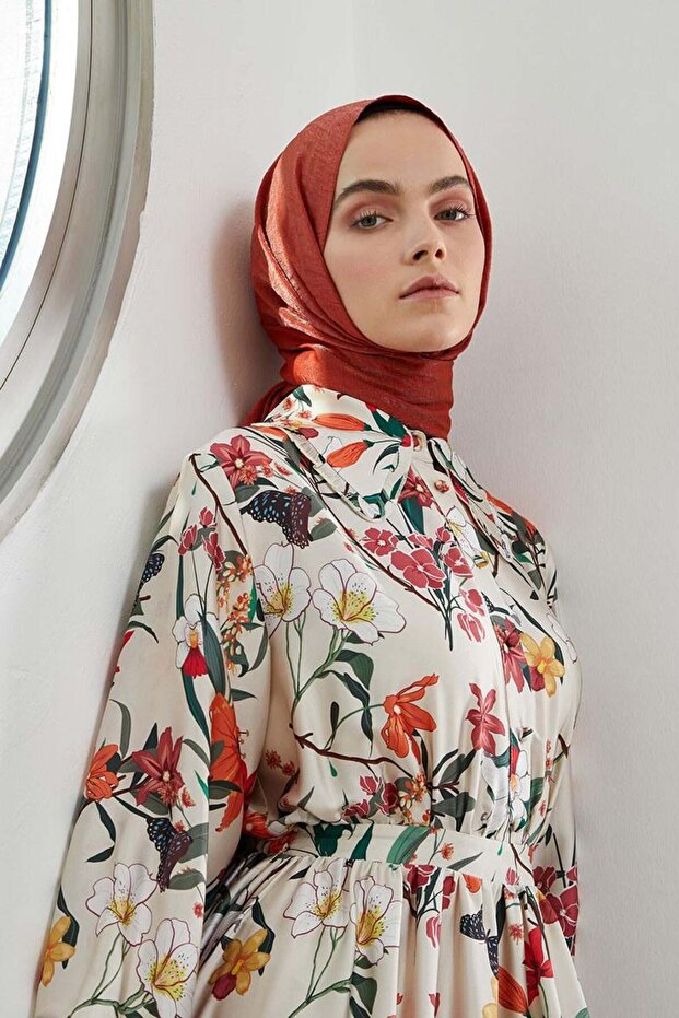 شال بيجونيا كورال شاين