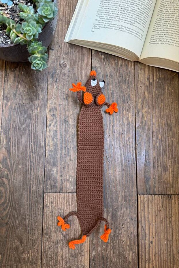 Handmade Amigurumi Brown Mouse Bookmark