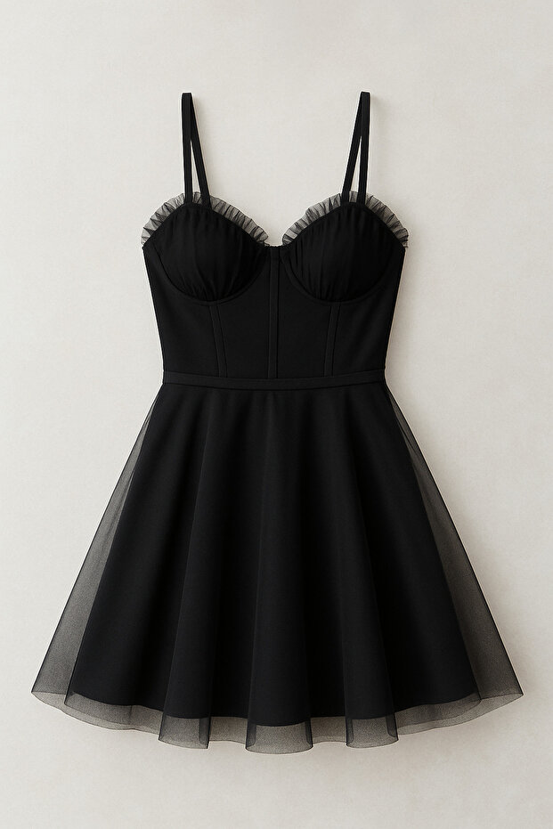 Tül Kumaş Göğüs Detaylı Elbise - 2