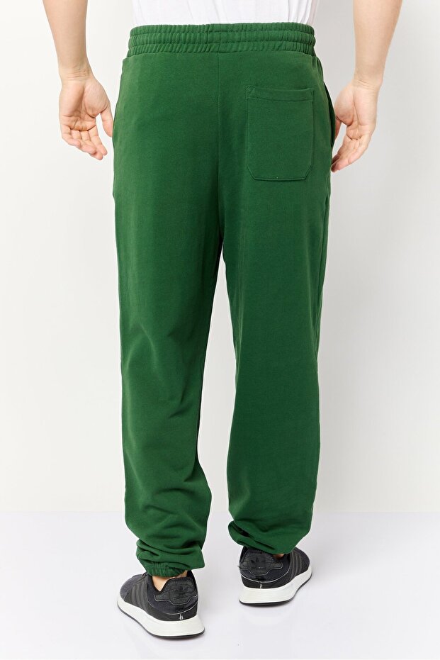 بنطال رياضي سادة بقصّة عادية للرجال، أخضر - 4