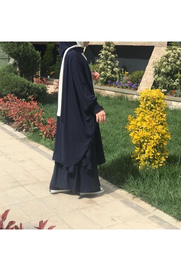 مجموعة باللون الأزرق الداكن - 3