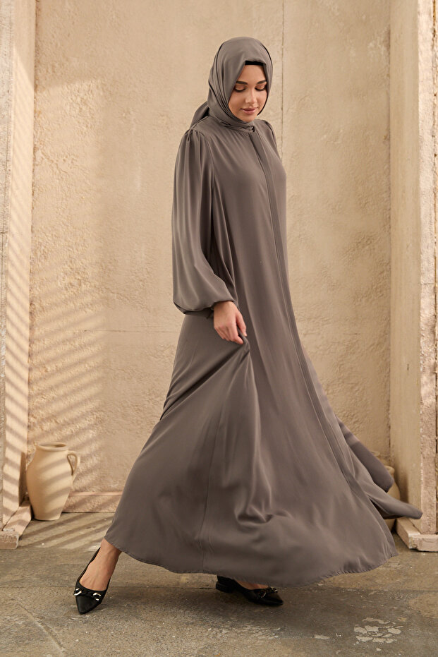 Mevlana Ferace with Balloon Sleeves
