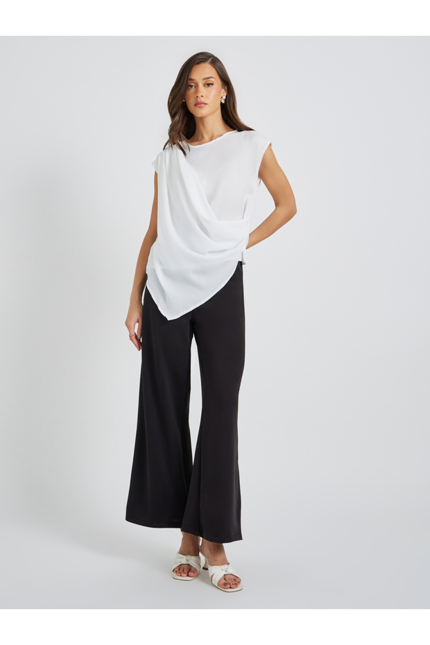 Solid Round Neck Asymmetric Hem Blouse - 2