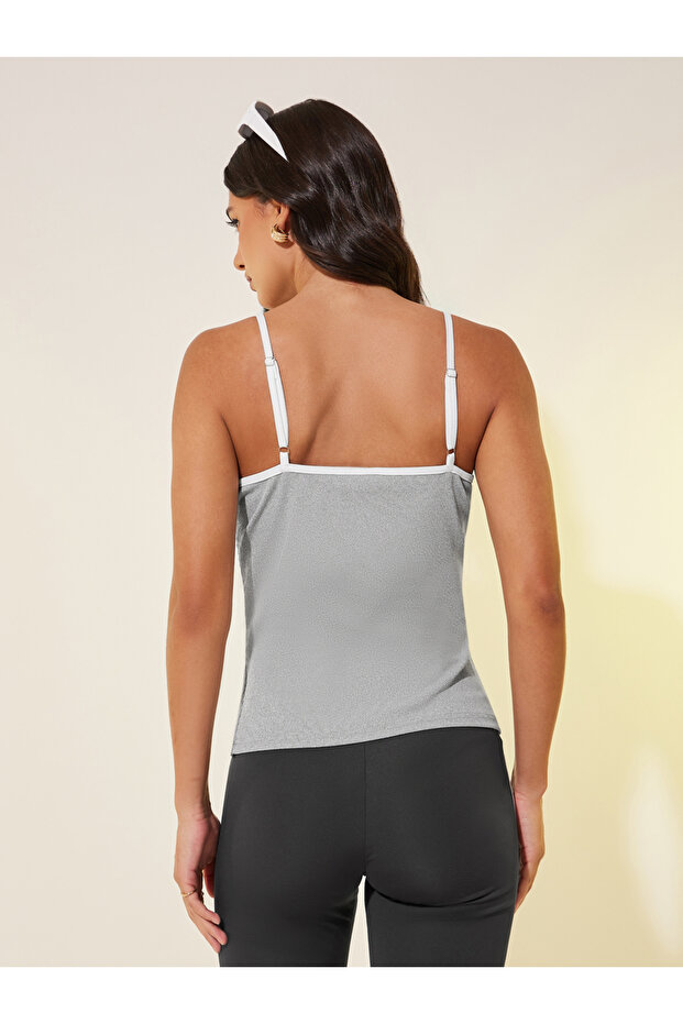 بلوزة كامي سادة مضلعة مع حواف متباينة - 4